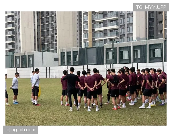 广州队备战中甲节奏加快，足校小将竞争队内首发位置